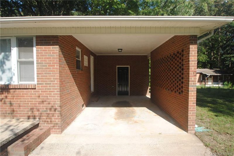 2829 Crest Dr, Iron Station, NC 28080