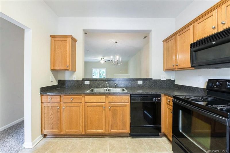 4236 Glenlea Commons Dr, Charlotte, NC 28216