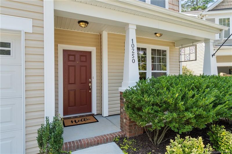10250 Broken Stone Ct, Charlotte, NC 28214