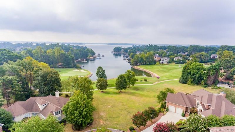 17300 Cove View Ct, Cornelius, NC 28031