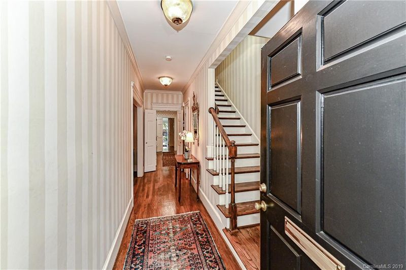 201 Perrin Pl, Charlotte, NC 28207