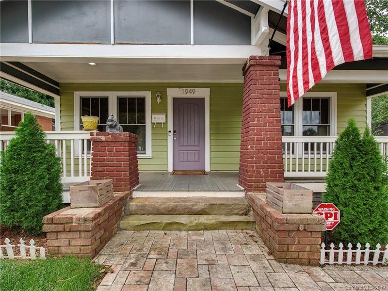 1949 Woodcrest Ave, Charlotte, NC 28203