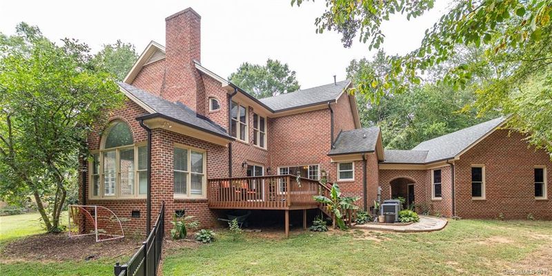 1621 Chadmore Ln NW, Concord, NC 28027