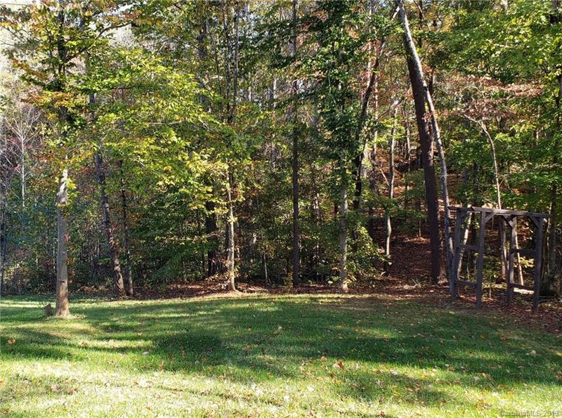 3314 Cayton Dr, Maiden, NC 28650