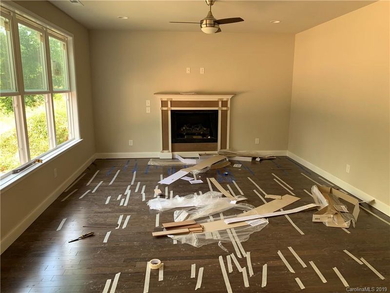 2127 Cindy Ln, Charlotte, NC 28216