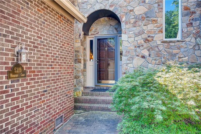 5219 Windfern Ct, Charlotte, NC 28226