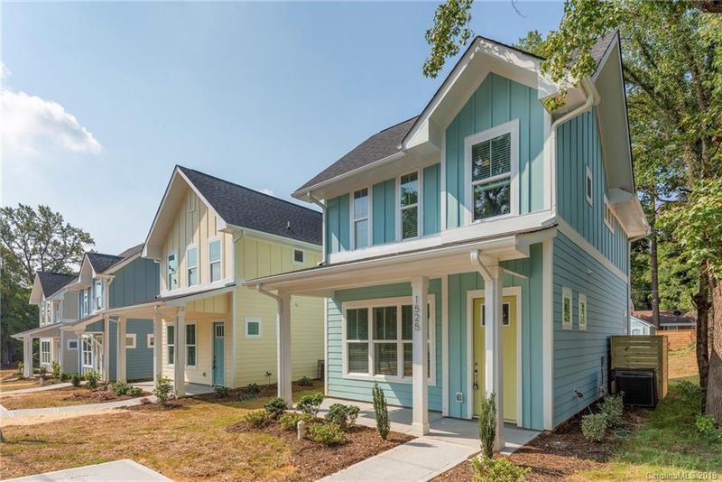 1517 Walton Rd, Charlotte, NC 28208