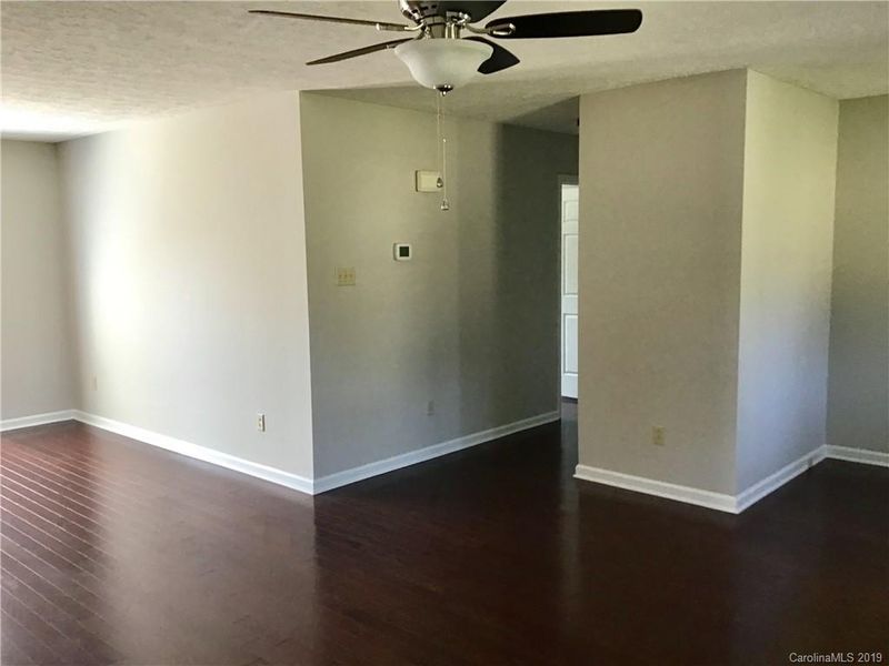 146 Ridgeview Rd, Statesville, NC 28625
