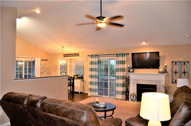 310 Holstein Dr #19, Dallas, NC 28034