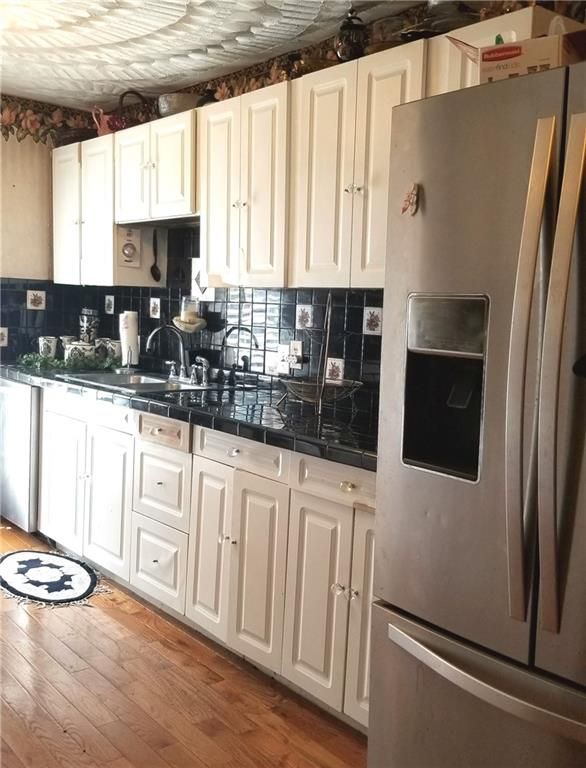 964 2nd Street Pl SW, Hickory, NC 28602