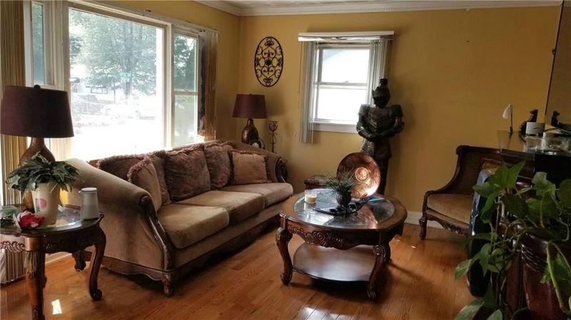 964 2nd Street Pl SW, Hickory, NC 28602