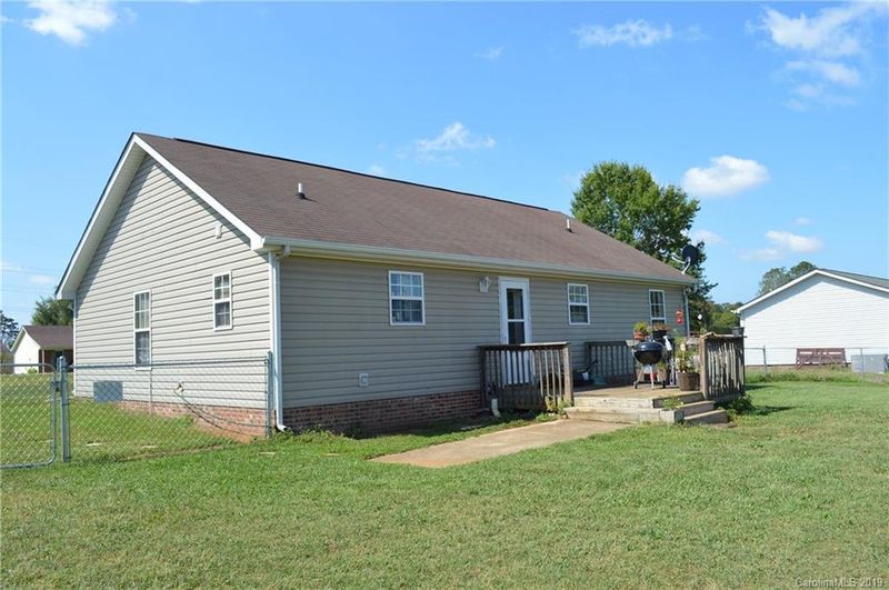 5100 Willow Run Dr, Monroe, NC 28110
