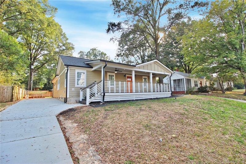 916 Everett Pl, Charlotte, NC 28205