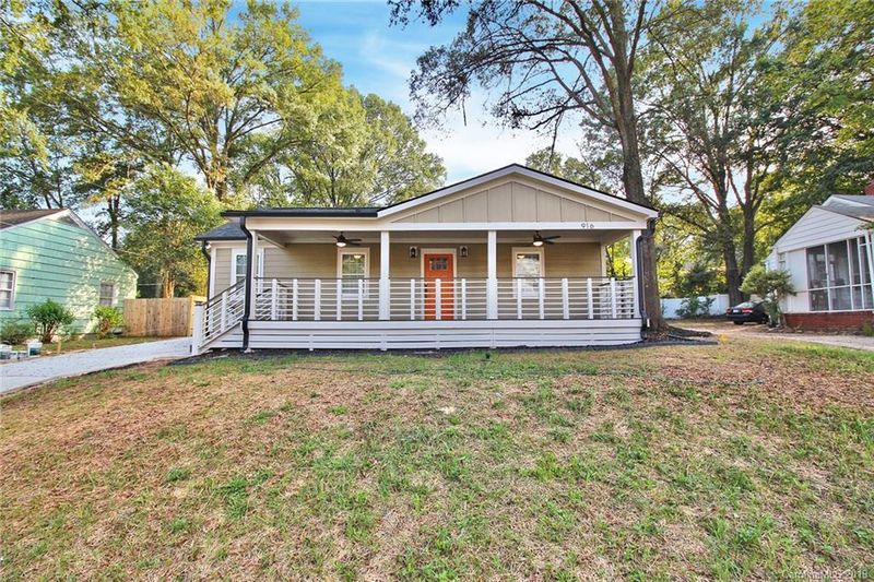 916 Everett Pl, Charlotte, NC 28205