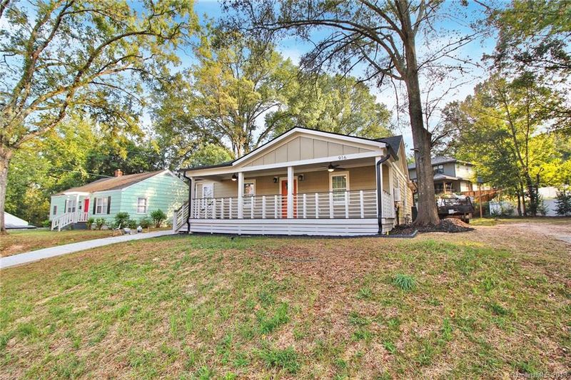 916 Everett Pl, Charlotte, NC 28205