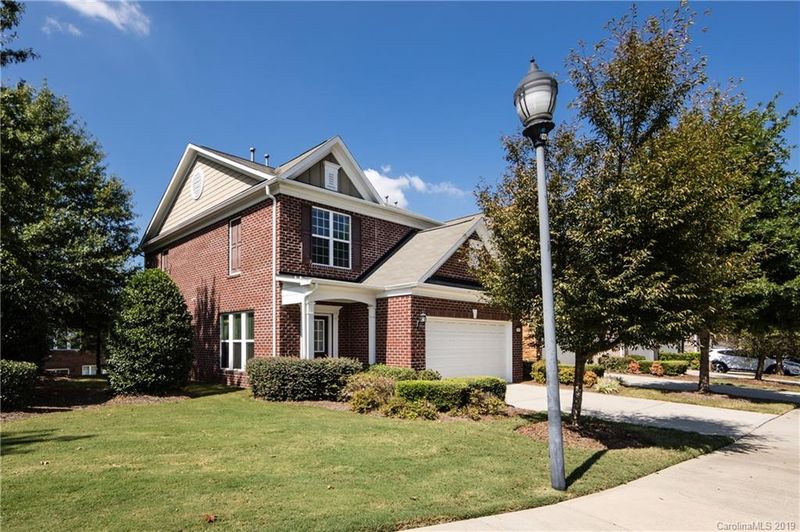 10442 Blairbeth St, Charlotte, NC 28277