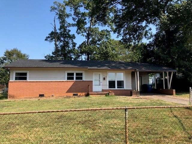 2320 5th Ave SW, Hickory, NC 28602