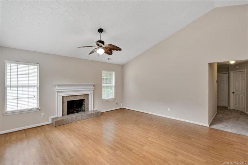 7904 Ambleside Dr, Charlotte, NC 28216