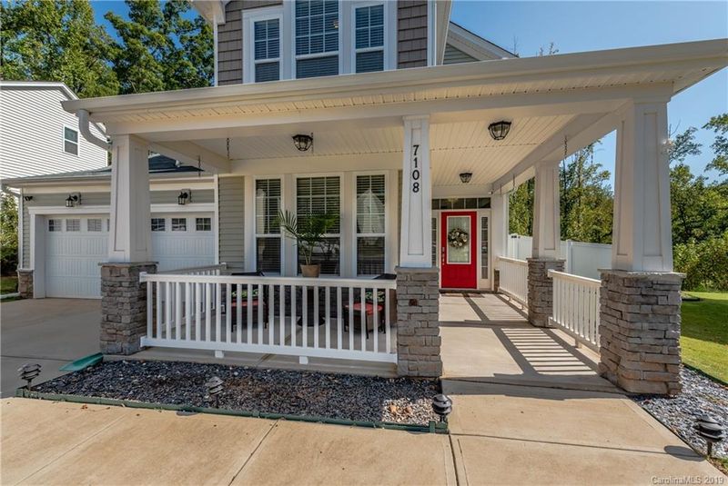 7108 Toxaway Ln, Charlotte, NC 28269