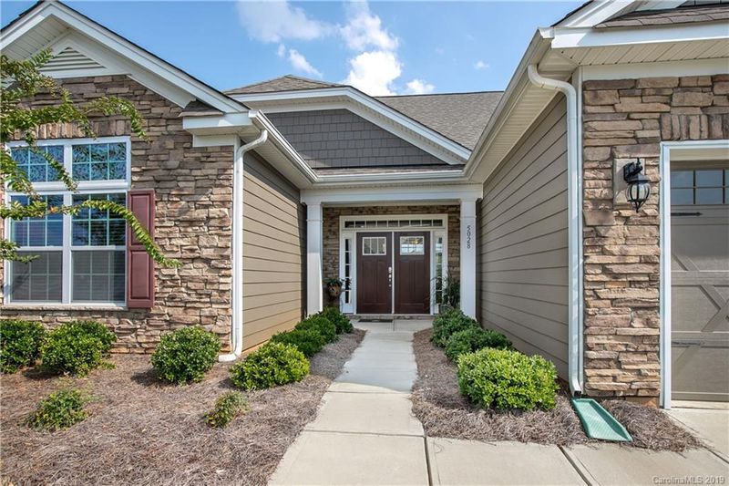 5028 Star Hill Ln, Charlotte, NC 28214