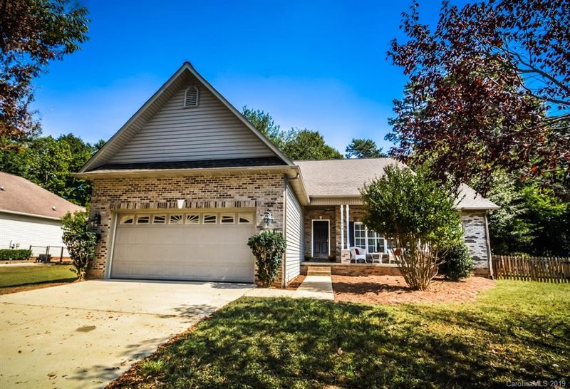 2814 25th St NE #36, Hickory, NC 28601