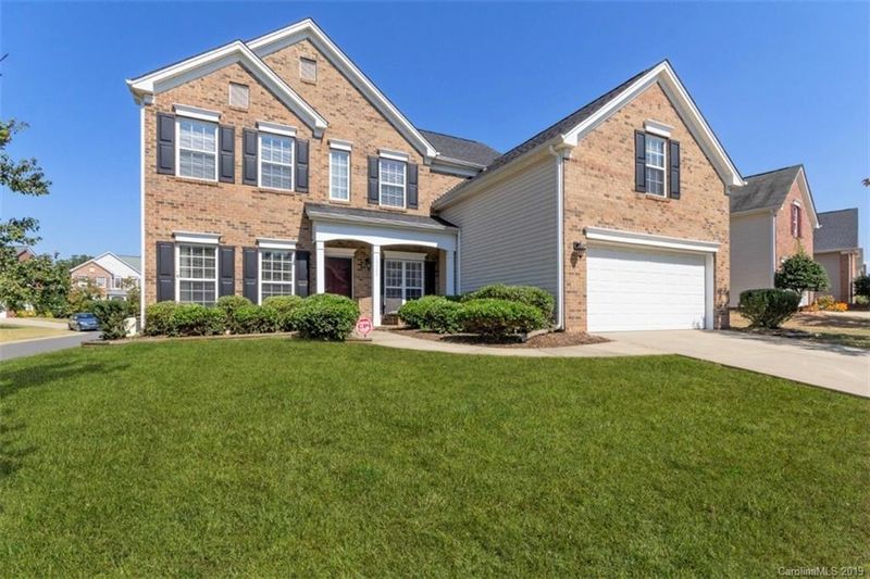 10622 Bere Island Dr, Charlotte, NC 28278