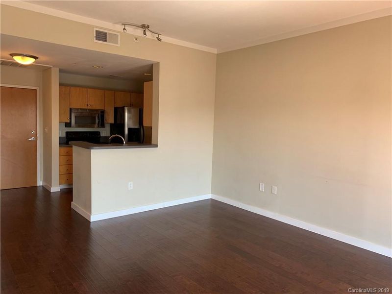 715 Church St #604, Charlotte, NC 28202