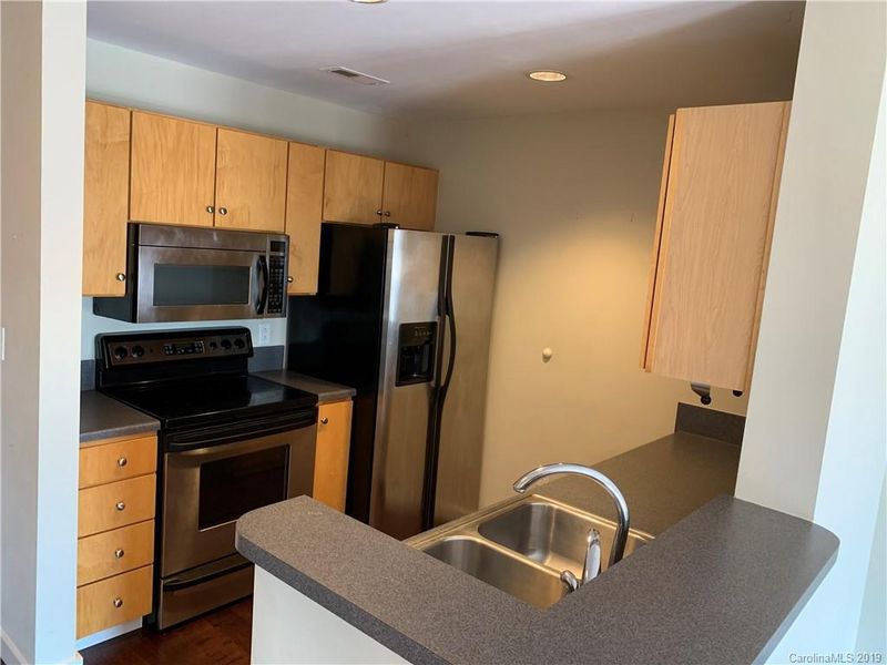 715 Church St #604, Charlotte, NC 28202