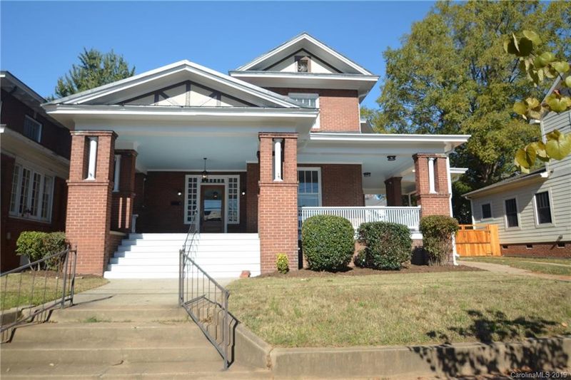 444 W Front St, Statesville, NC 28677