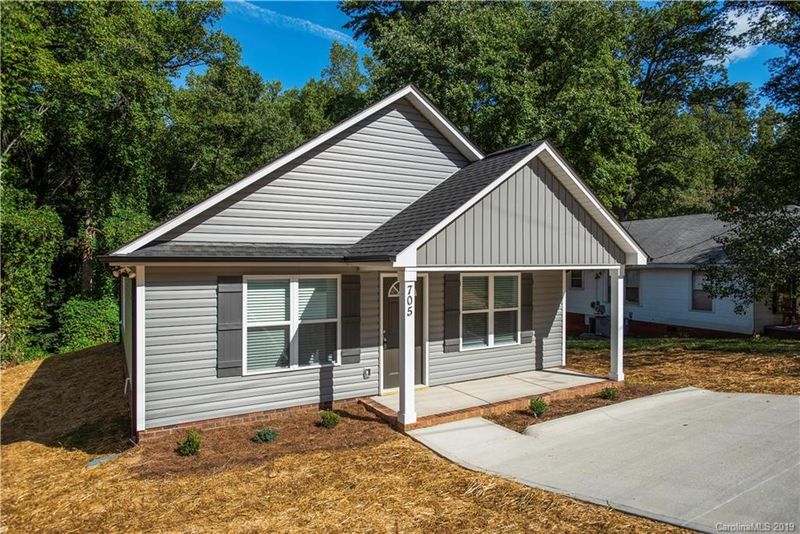 705 Hillside St, Kannapolis, NC 28083