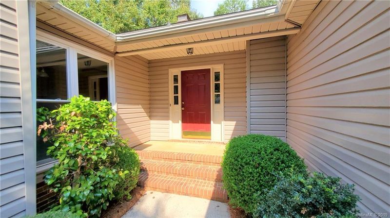 646 Furrow Dr, Charlotte, NC 28270