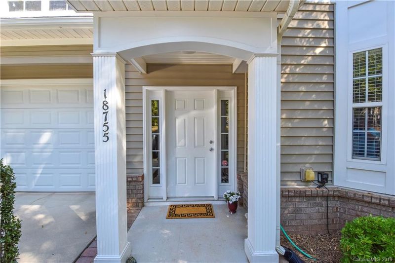 18755 Cloverstone Cir, Cornelius, NC 28031