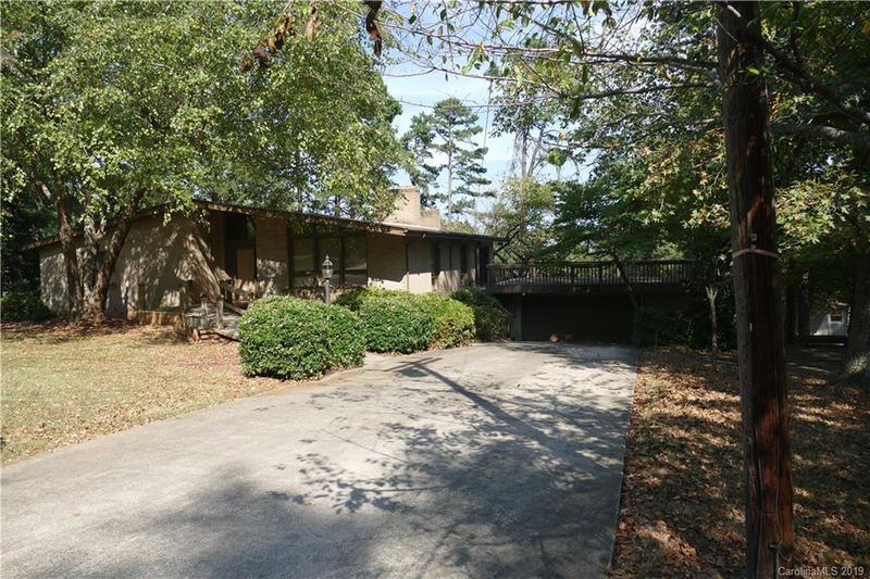 8615 Circle Dr, Mount Pleasant, NC 28124