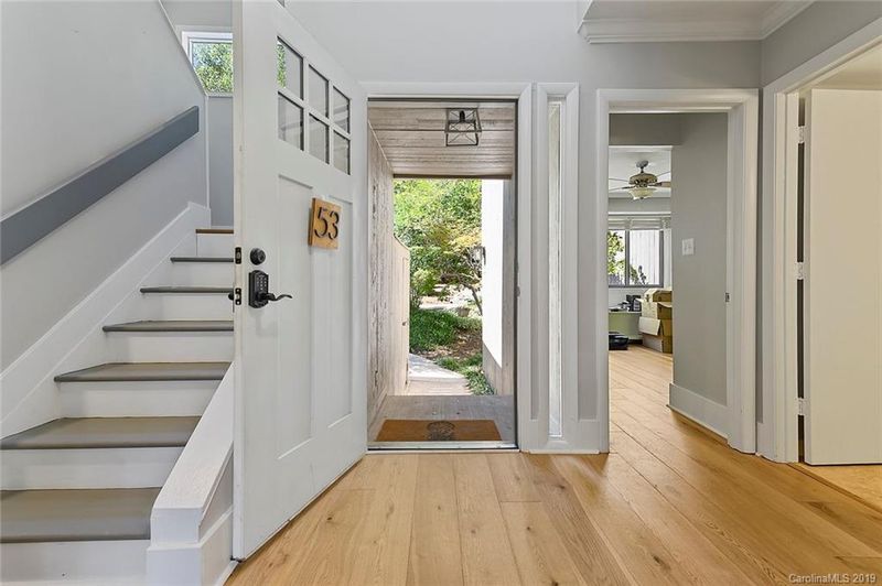 53 Old Post Rd, Lake Wylie, SC 29710