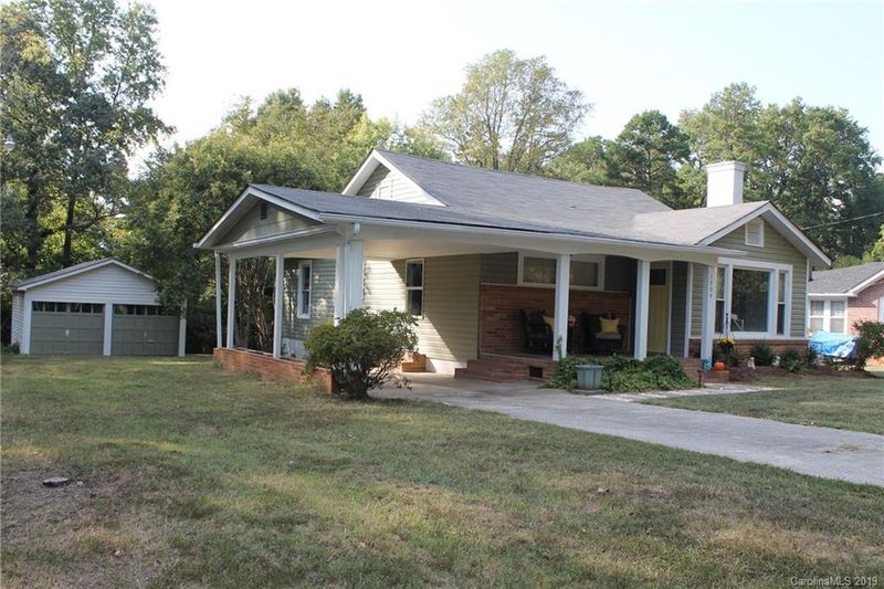 1304 Lowrance Ave, Kannapolis, NC 28081