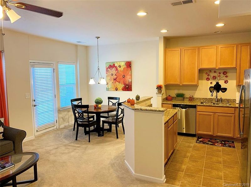 6418 Terrace View Ct, Charlotte, NC 28269