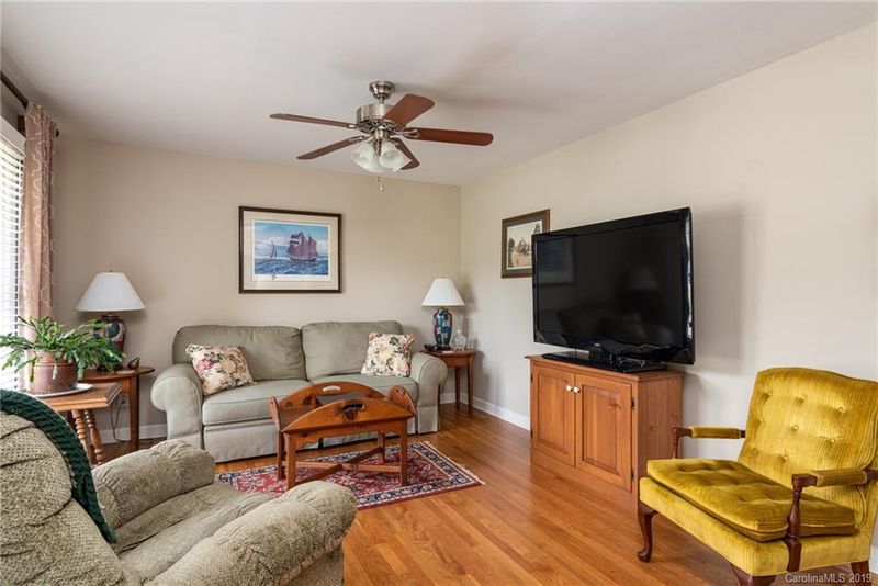 111 Wendover Dr, Lincolnton, NC 28092