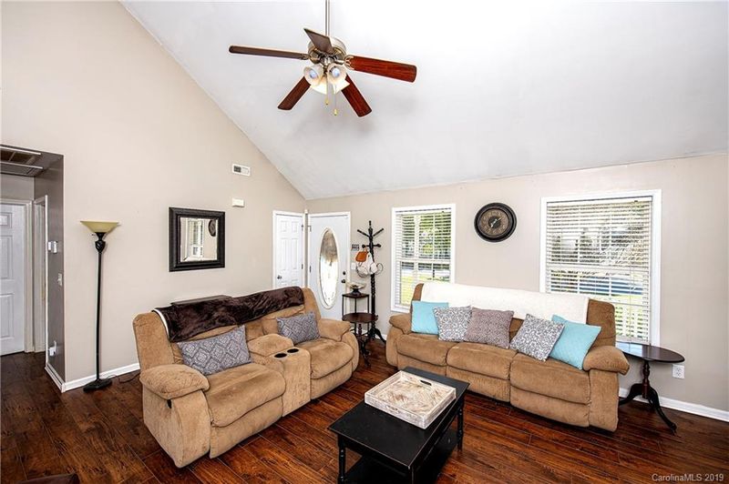 1352 Ridgewood Dr, Rock Hill, SC 29732