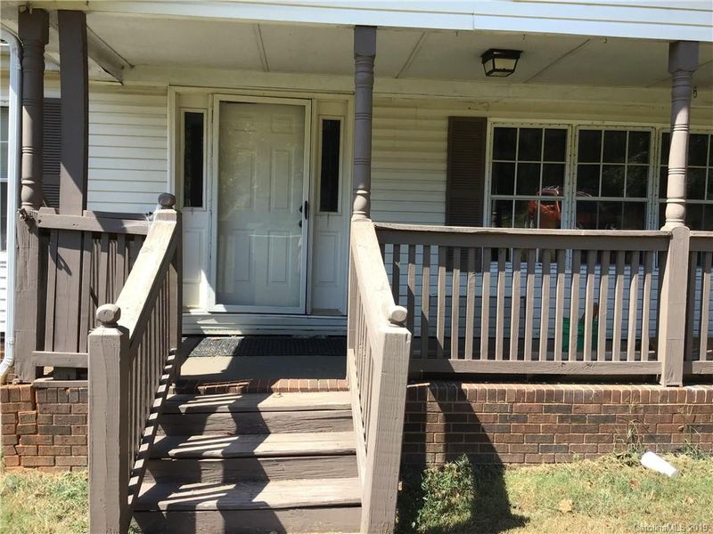 155 Finger St, Lincolnton, NC 28092