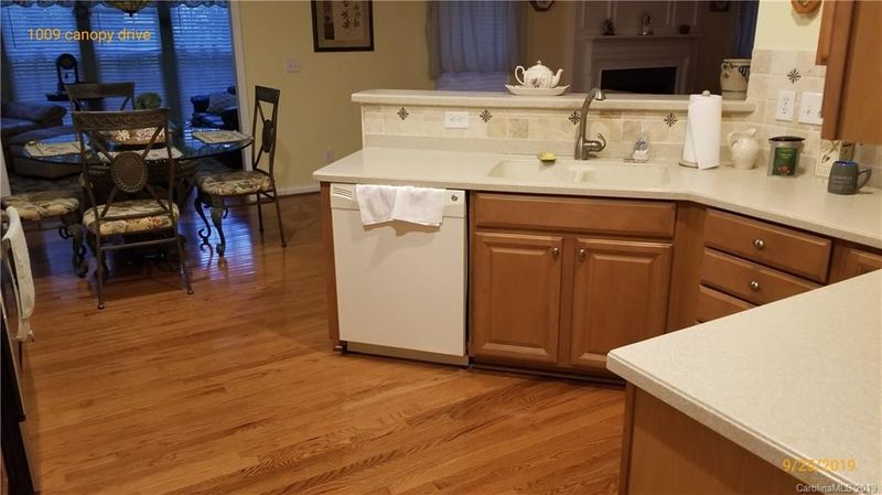 1009 Canopy Dr, Indian Trail, NC 28079
