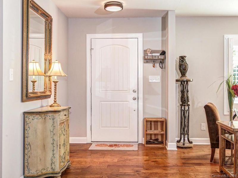 6320 Mock Orange Dr, Charlotte, NC 28277