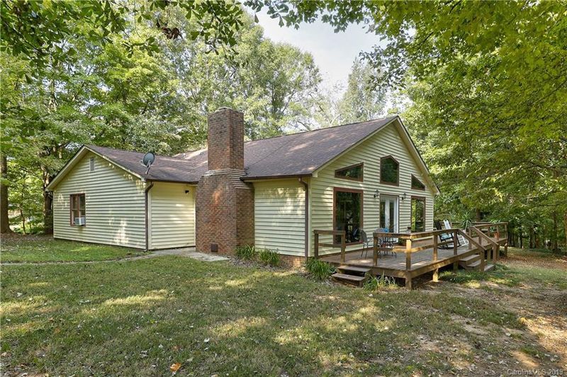 412 Breezewood Dr, Belmont, NC 28012