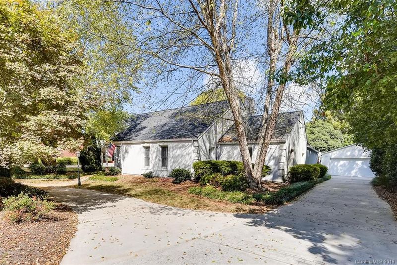 322 Mitchell Ave, Statesville, NC 28677