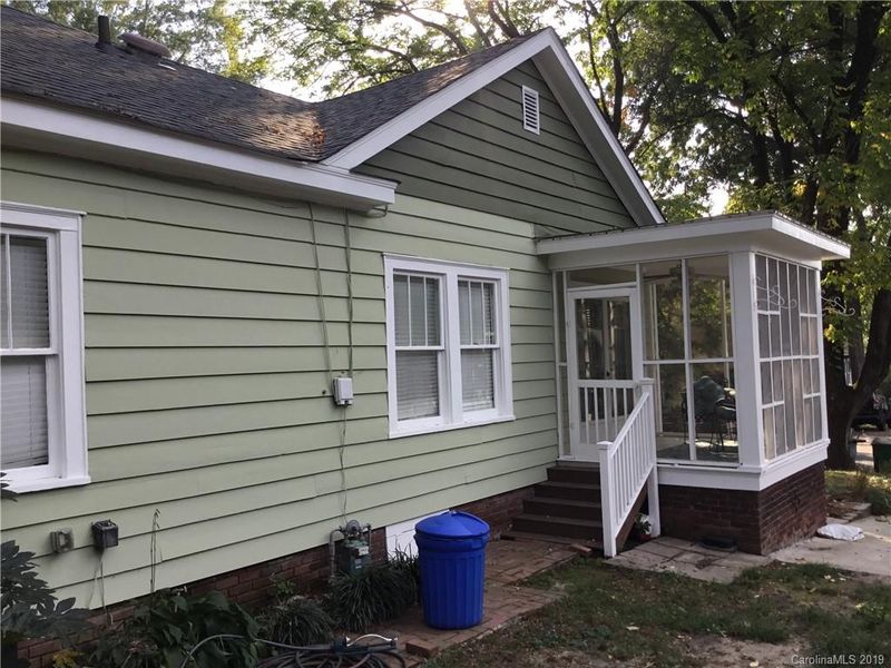 1824 Thomas Ave, Charlotte, NC 28205