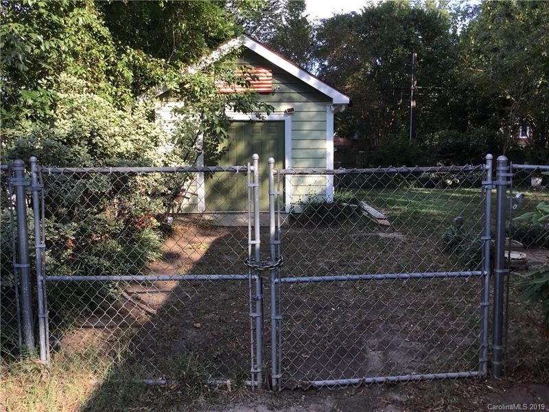 1824 Thomas Ave, Charlotte, NC 28205