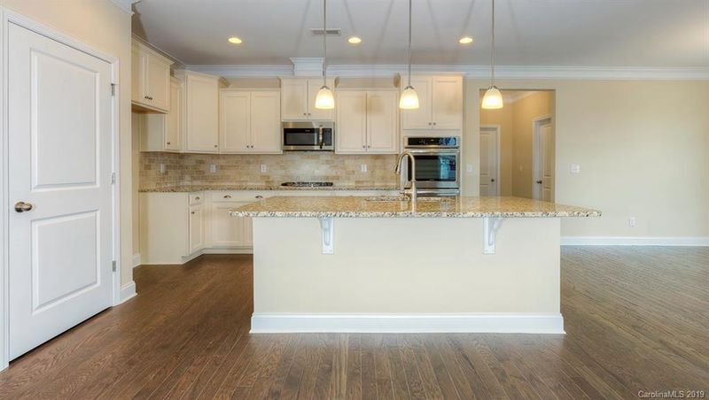 4048 Shadowbrook Dr, Waxhaw, NC 28173