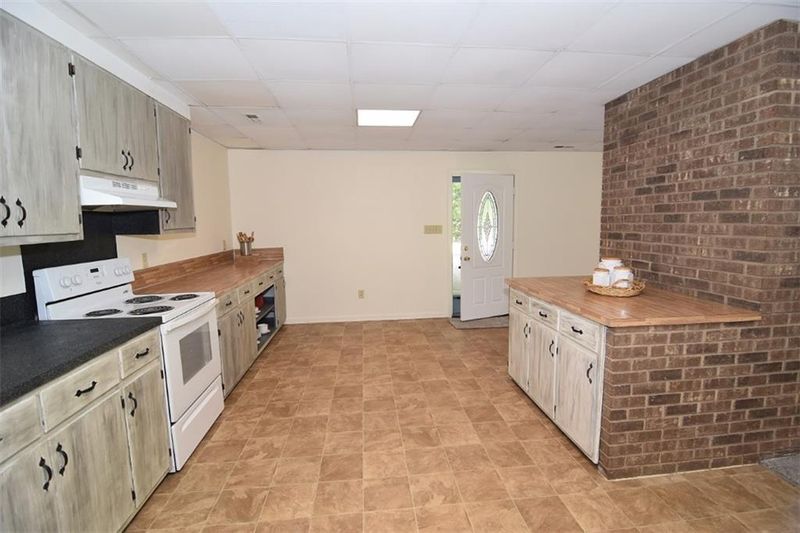 3976 Banoak Rd, Vale, NC 28168