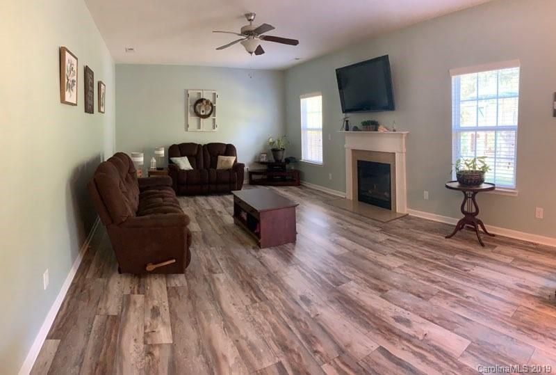7596 W Berkeley Rd, Denver, NC 28037