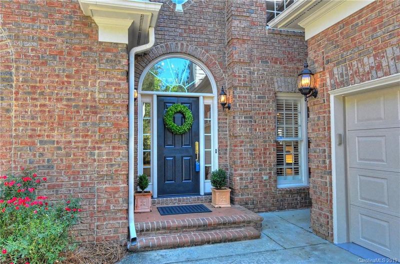 15213 Mccomb Manor Ct, Charlotte, NC 28277