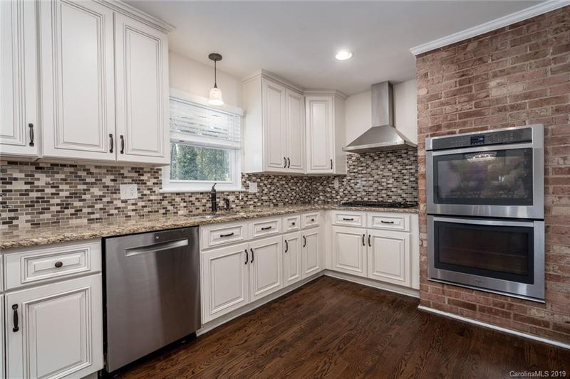 3310 Tinkerbell Ln, Charlotte, NC 28210